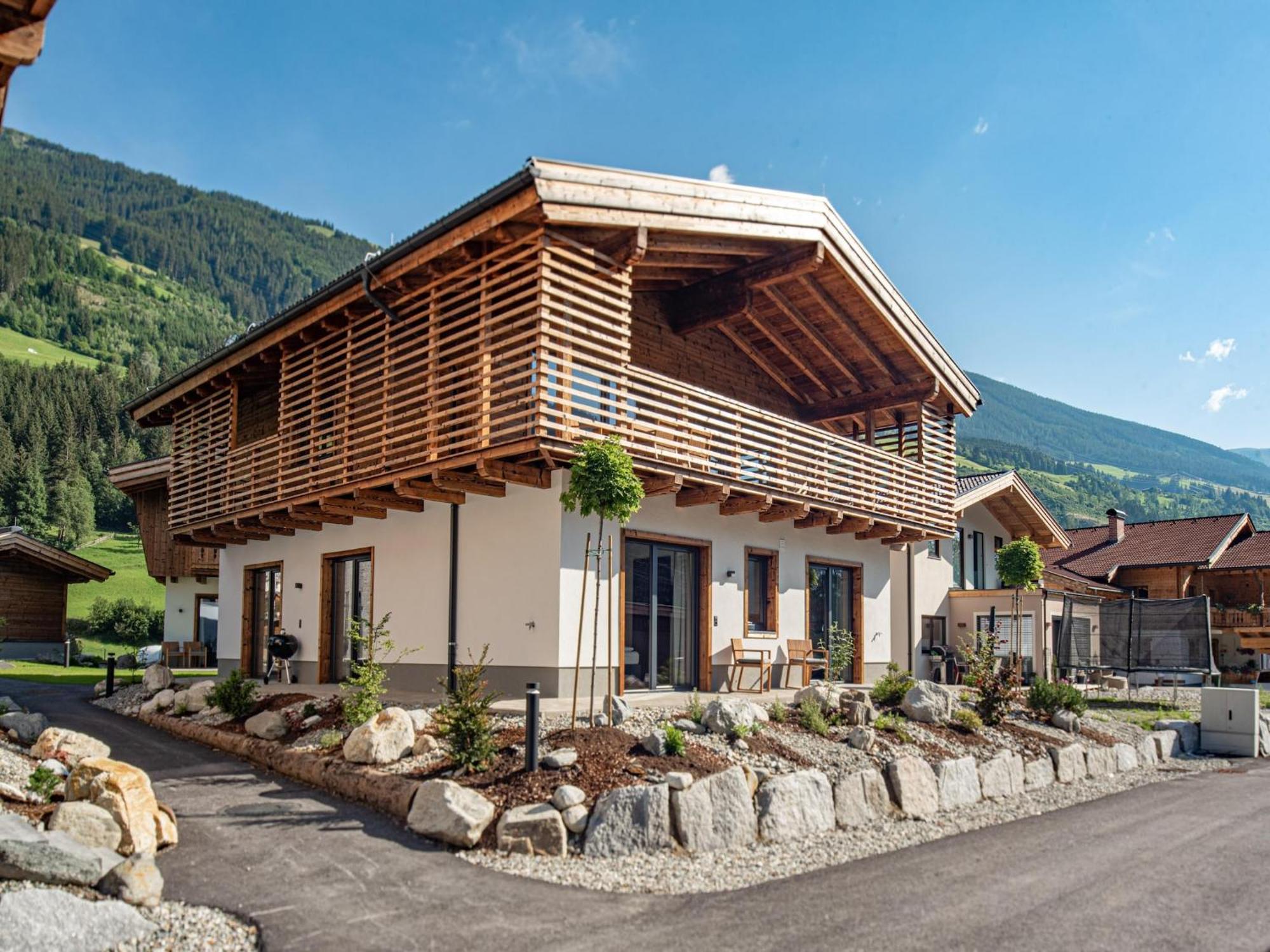 The Village Chalet Stone House Wald im Pinzgau Exterior photo