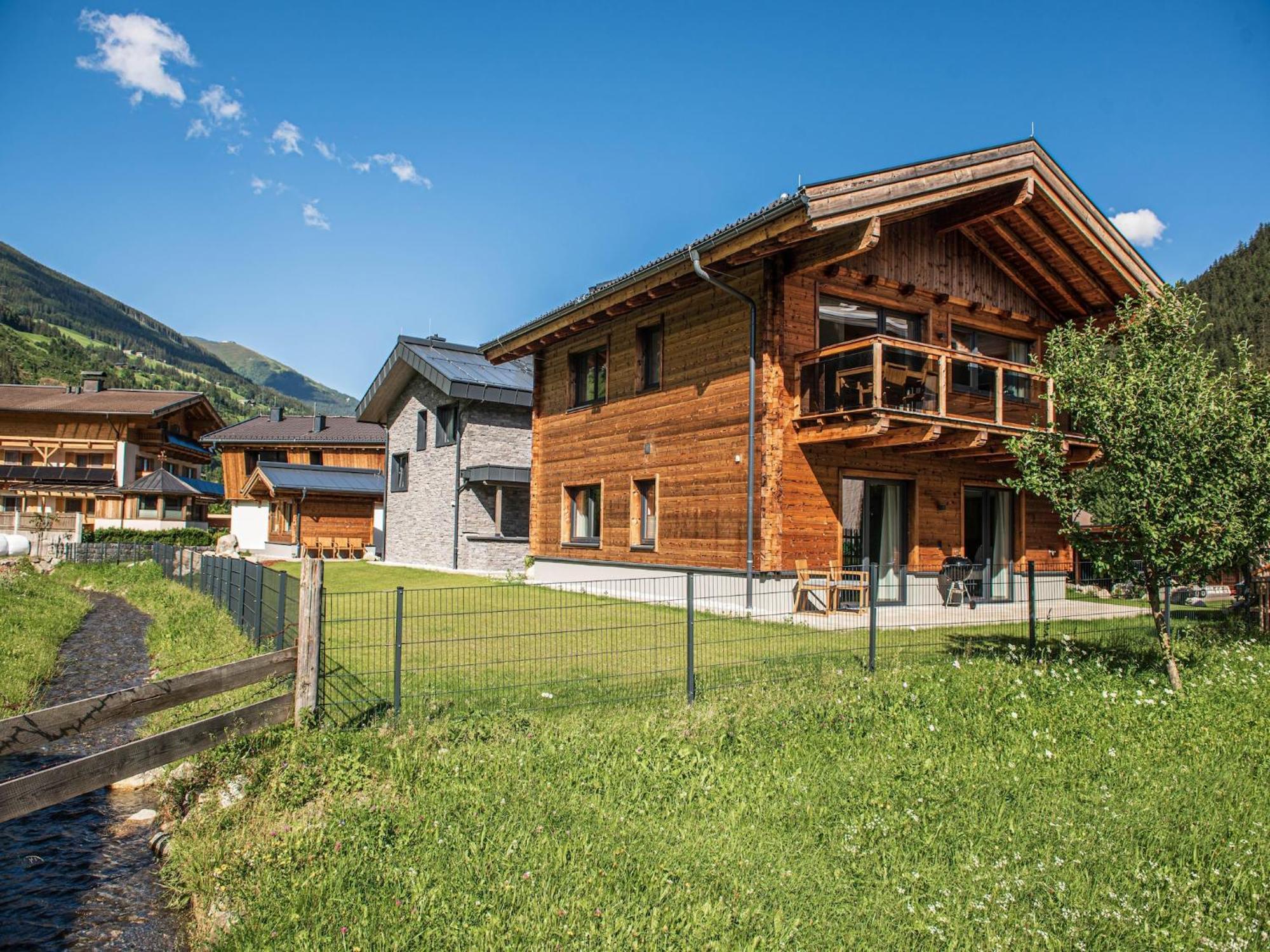 The Village Chalet Stone House Wald im Pinzgau Exterior photo